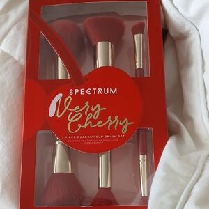 Spectrum Very Cherry Makeup Brush Set - Red and Gold. NWOT.